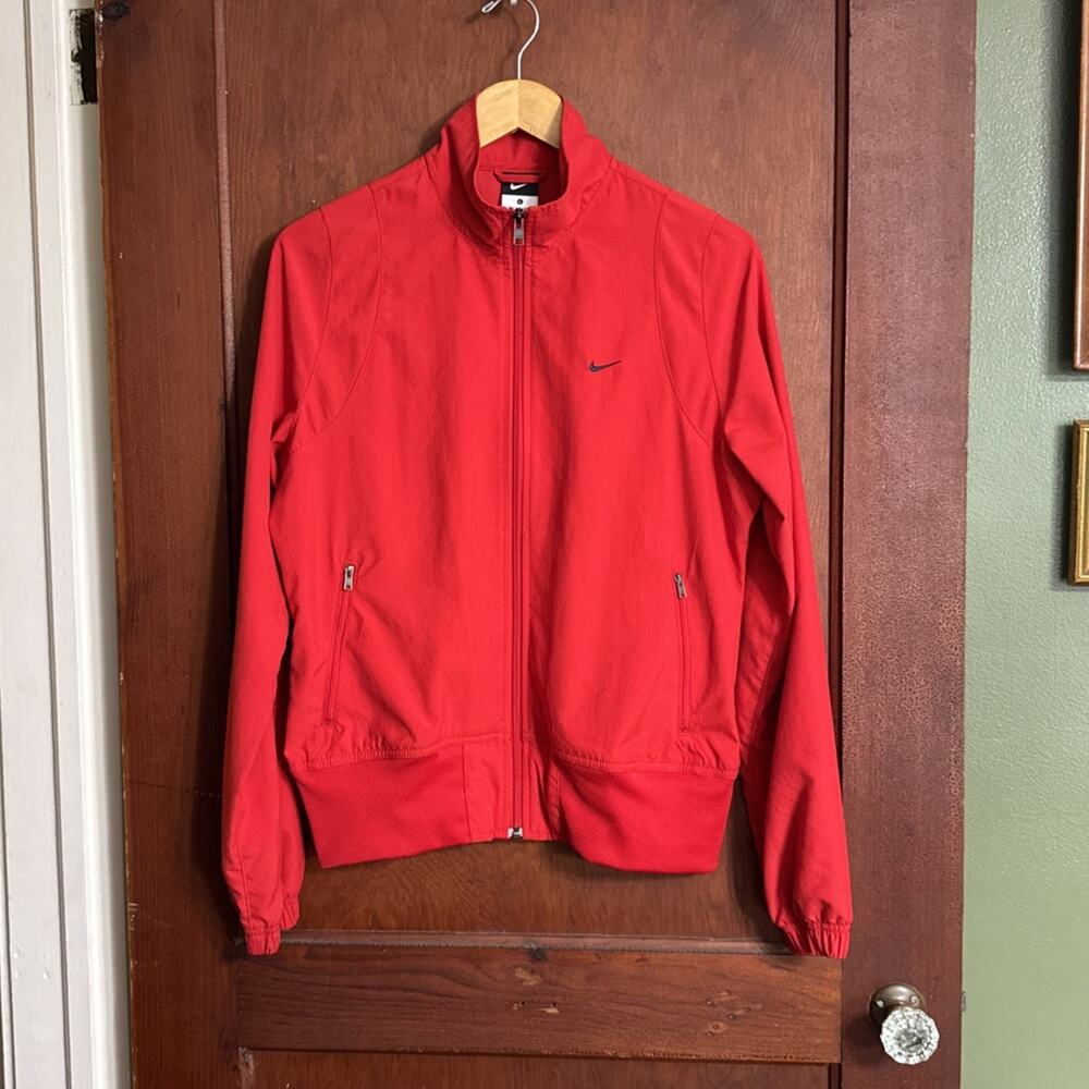 Nike Women’s Red Full Zip Jacket Size L Lightweight Athletic Athleisure Sporty